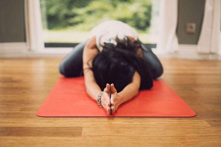 Yin yoga oefeningen houdingen poses